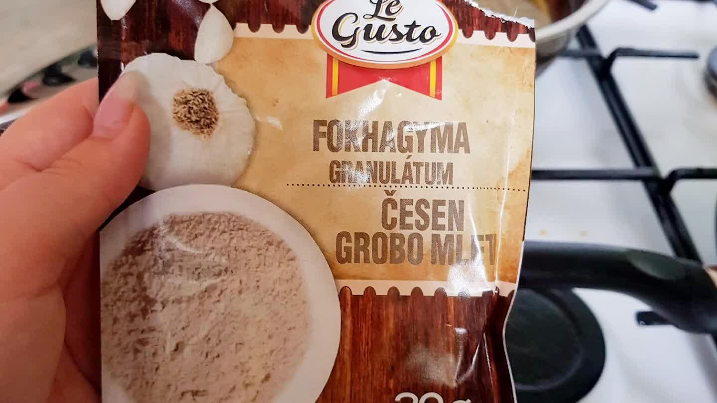 ük ízlés szerint. (Én csak keveset tettem rá)