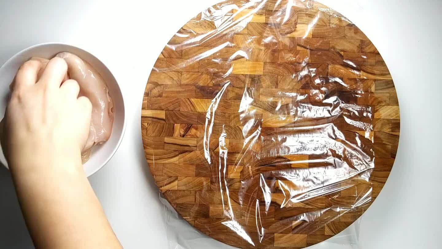 c bag and use a mallet or heavy bottomed pan to pound the chicken to about a 1/2 inch thick throughout.
