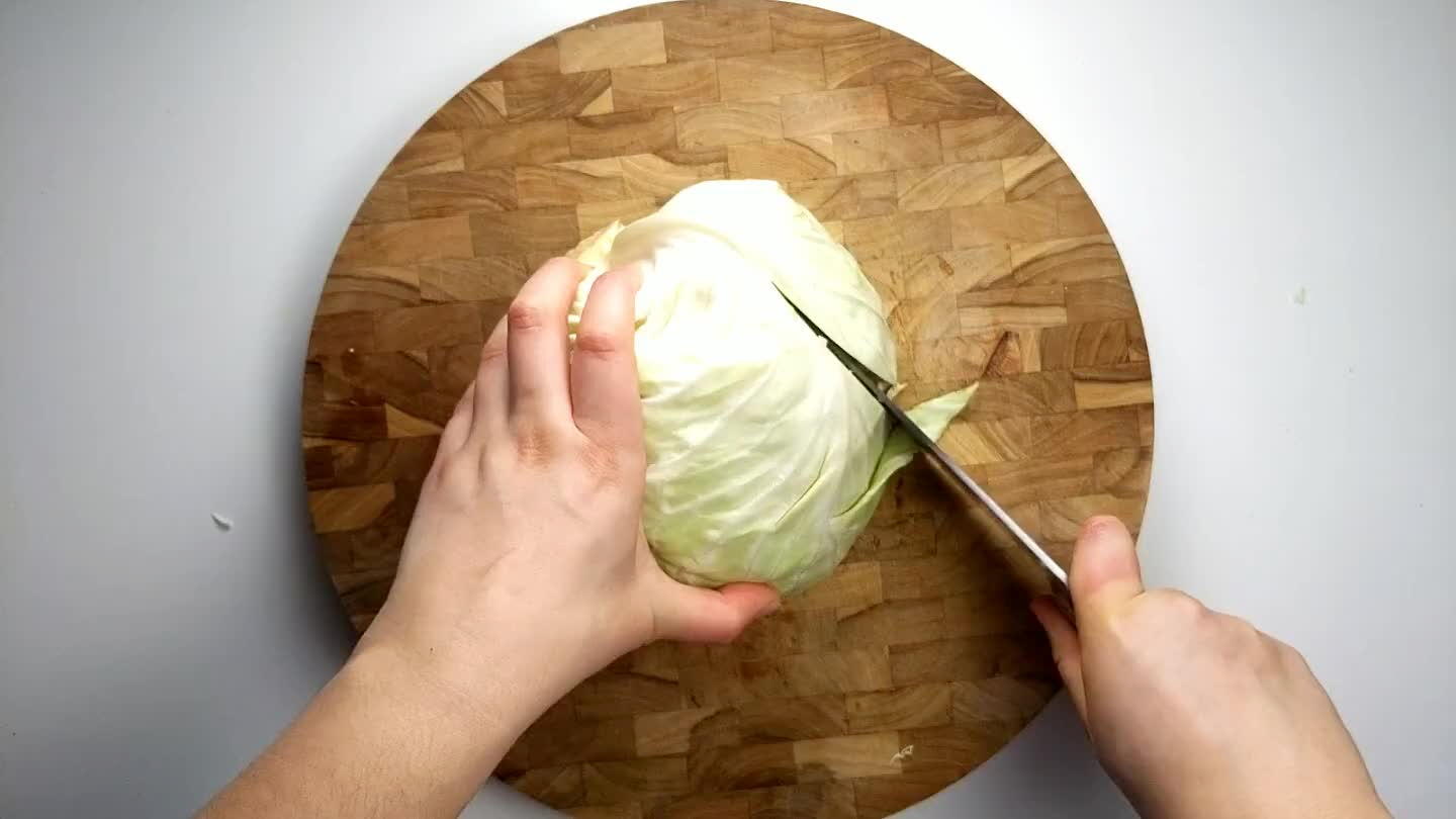 into 3 or 4 sections and slice into thin shreds.