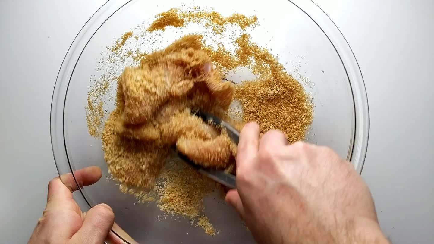 hicken cutlets. There should be plenty of the breading left over.