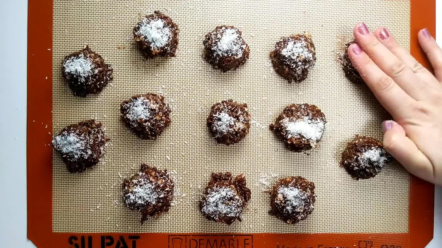 onut into the cookies.