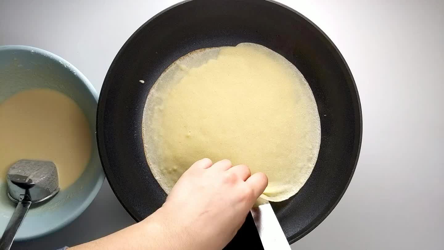 from the pan. Use a spatula to flip. Cook for another 2 minutes on the other side.