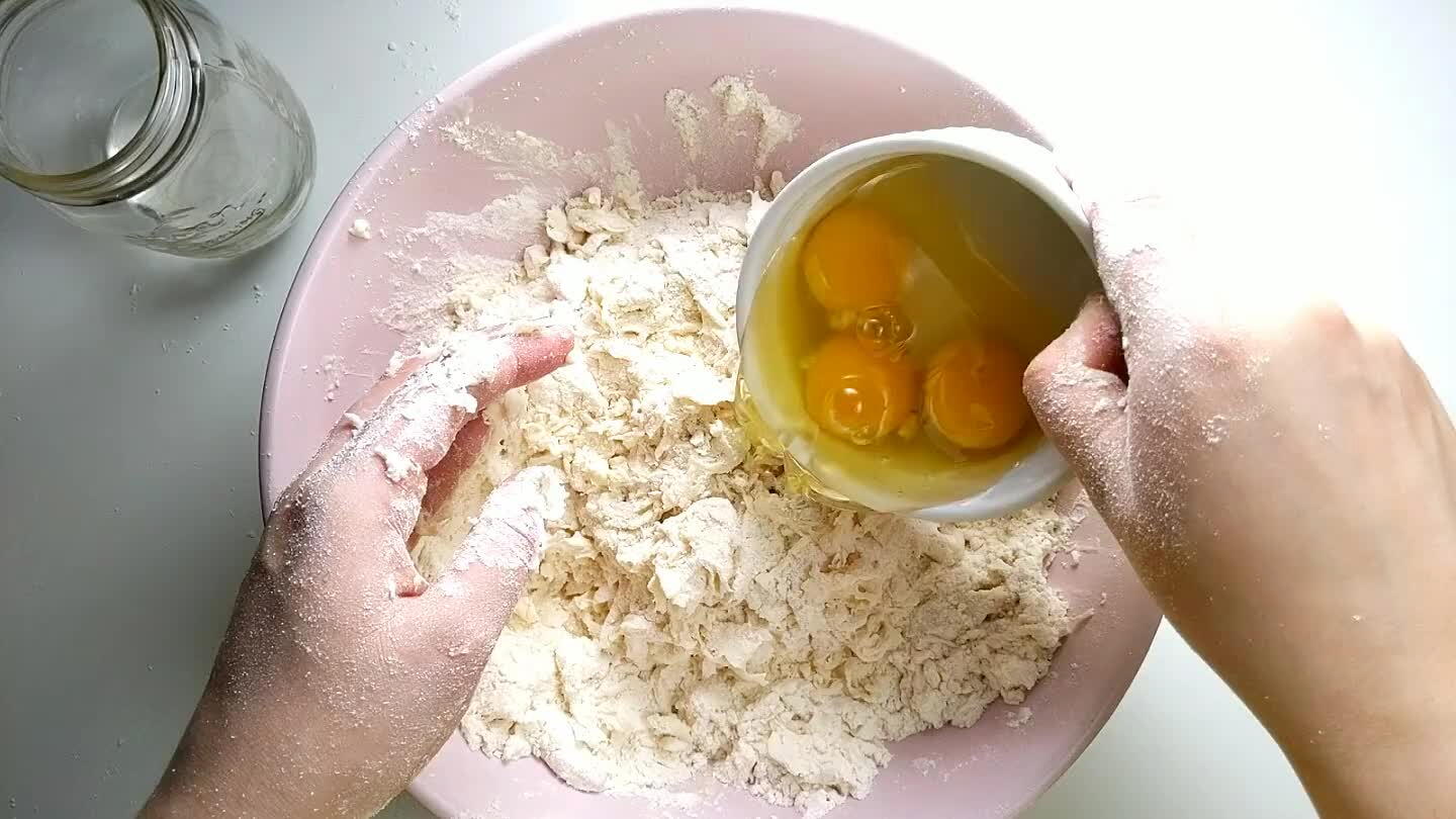 he water to bring the dough together.