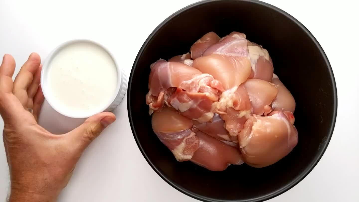 ken thighs in buttermilk ahead of time if you like.