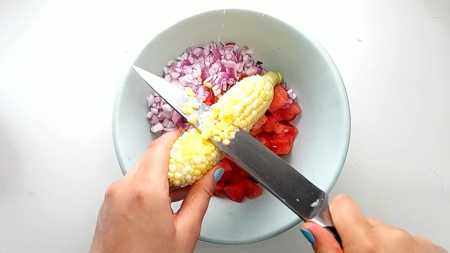 eed to be cooked, it can be cut fresh off of the cob and it will be so sweet and crunchy.