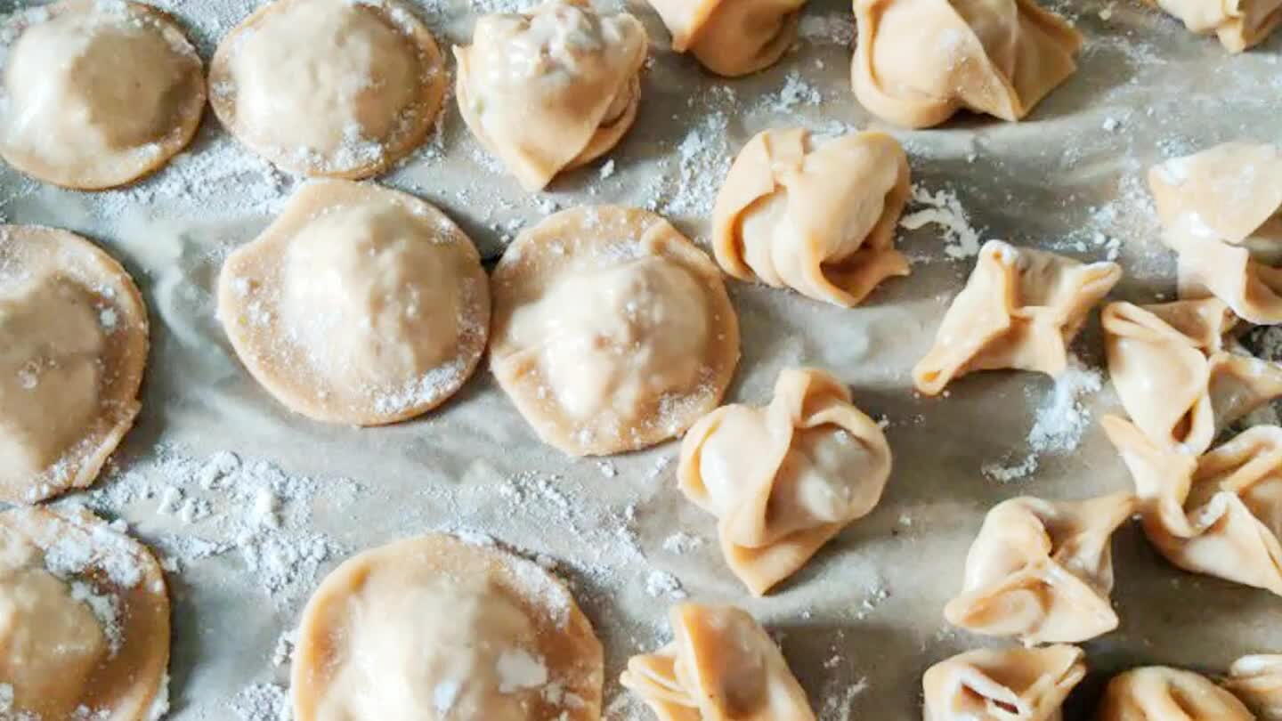 Cocer la pasta y añadir la salsa
