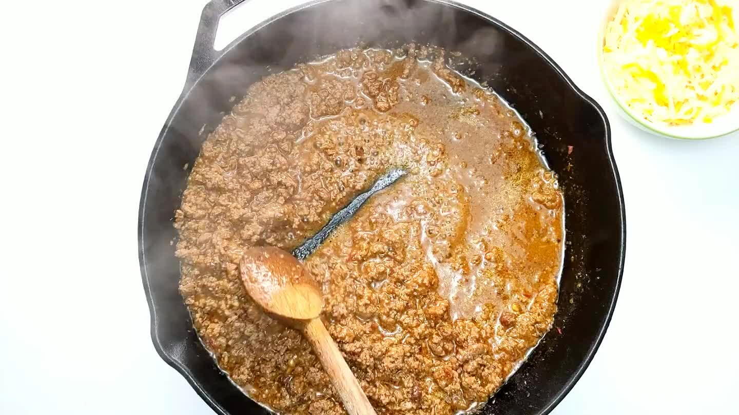 ll the empty space. This is the lazy way. You can also separate the sauce and meat with a colander and build your enchiladas in a clean pan. But I wanna avoid extra dishes 😜.