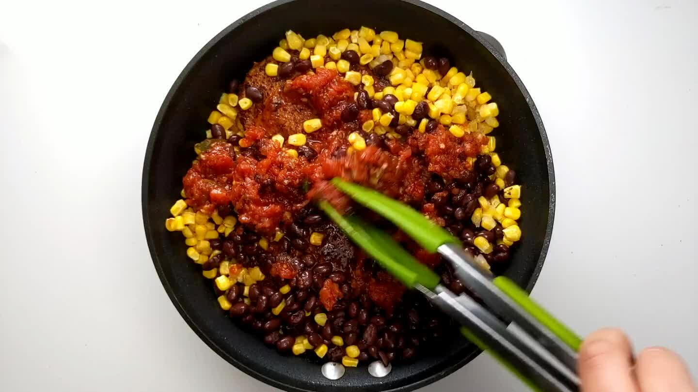 eady to eat once the beans and corn are warmed through.