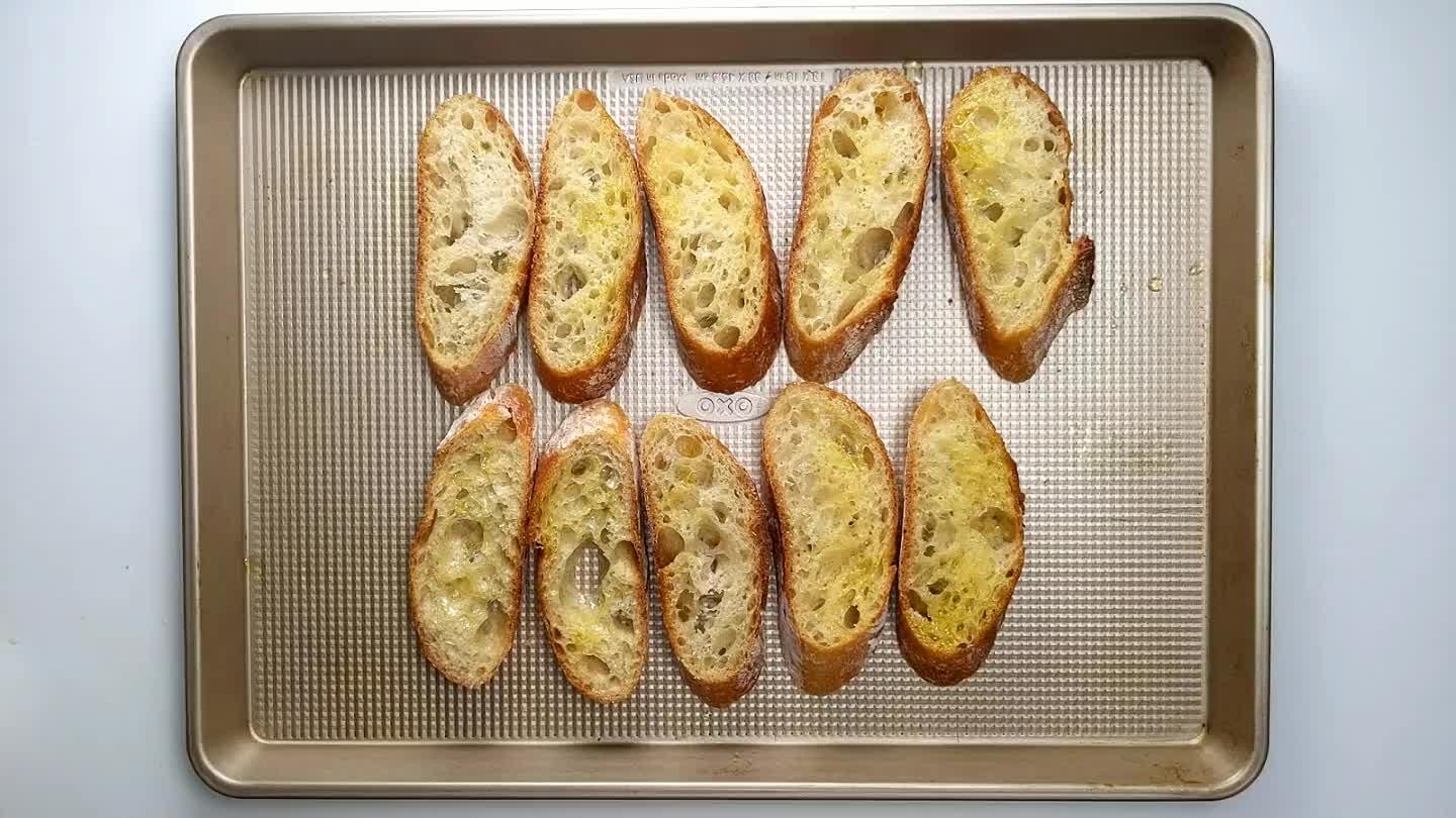 il a few more minutes if you like it crispy on both sides. Every broiler is different so watch the bread closely as to not burn it.