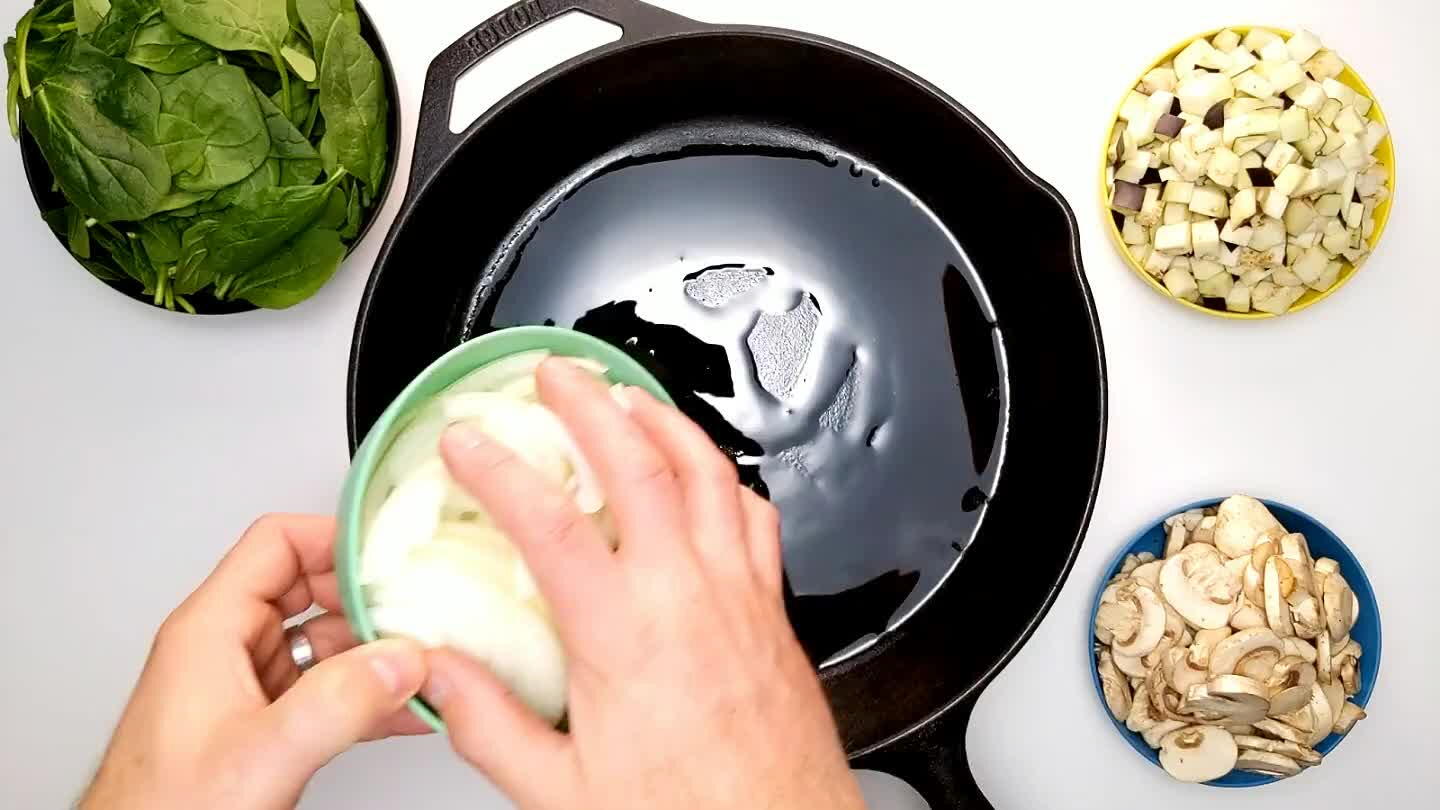 ning to caramelize.