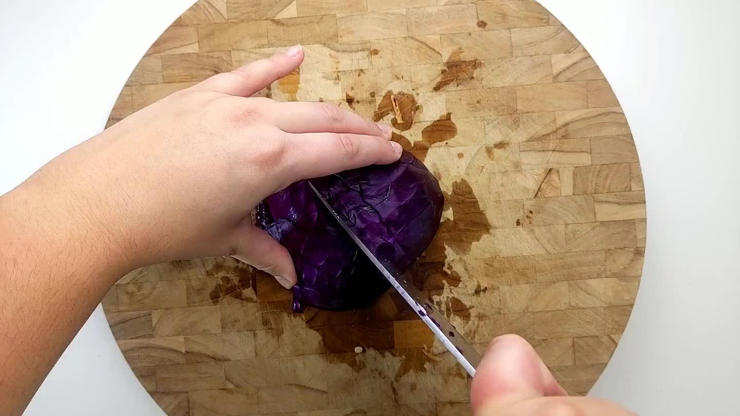 more leaving the root end intact and slice into very thin strips.