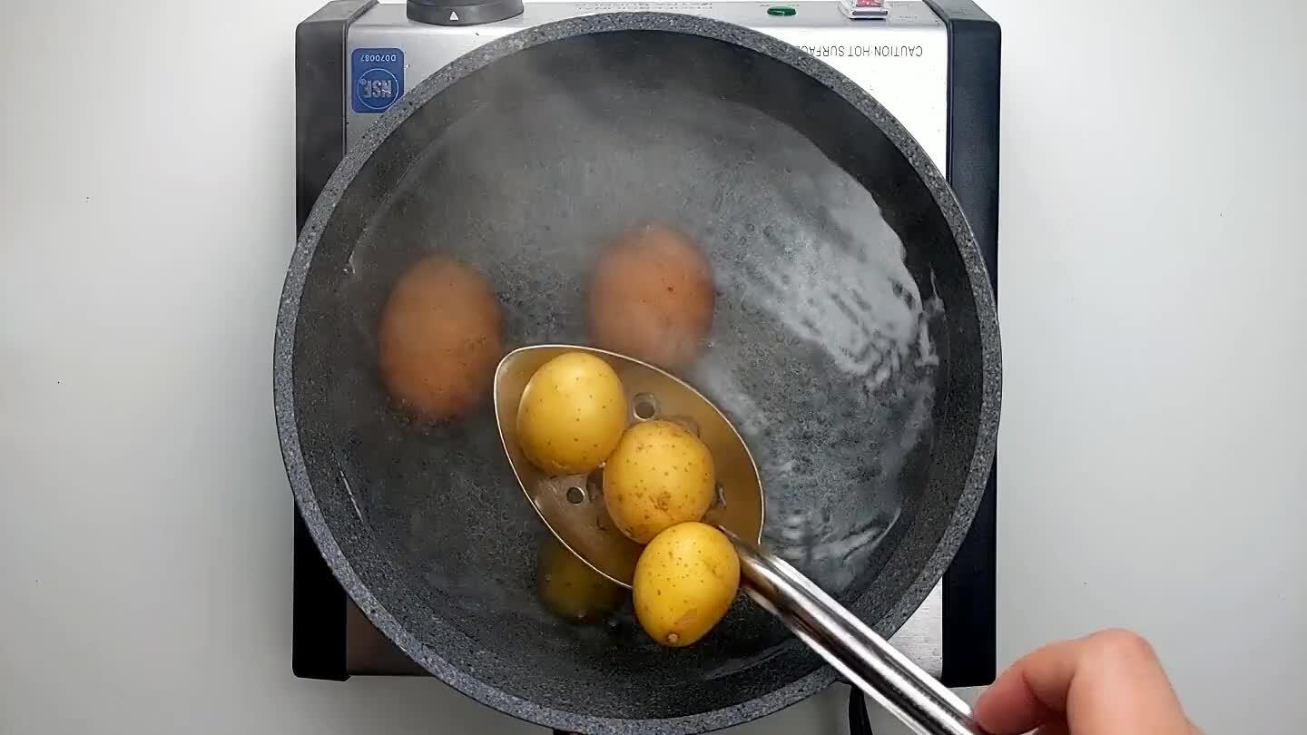 ng in the same pot as long as you time them seperately.