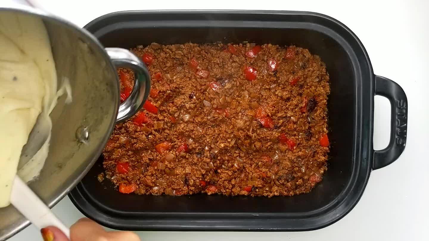 y smooth the top with a spatula.