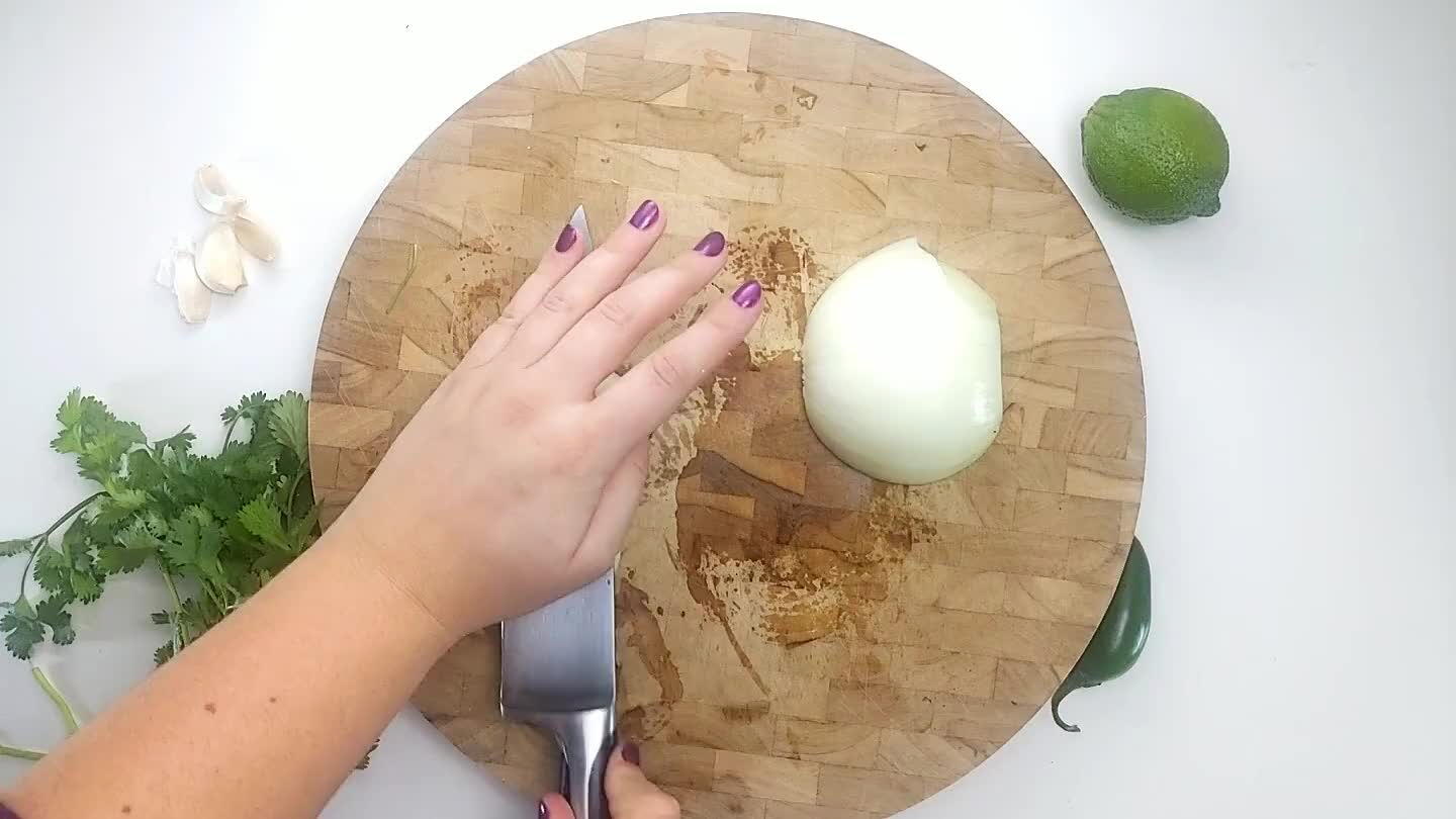 n. Turn the knife and slice accross into strips. Then dice.