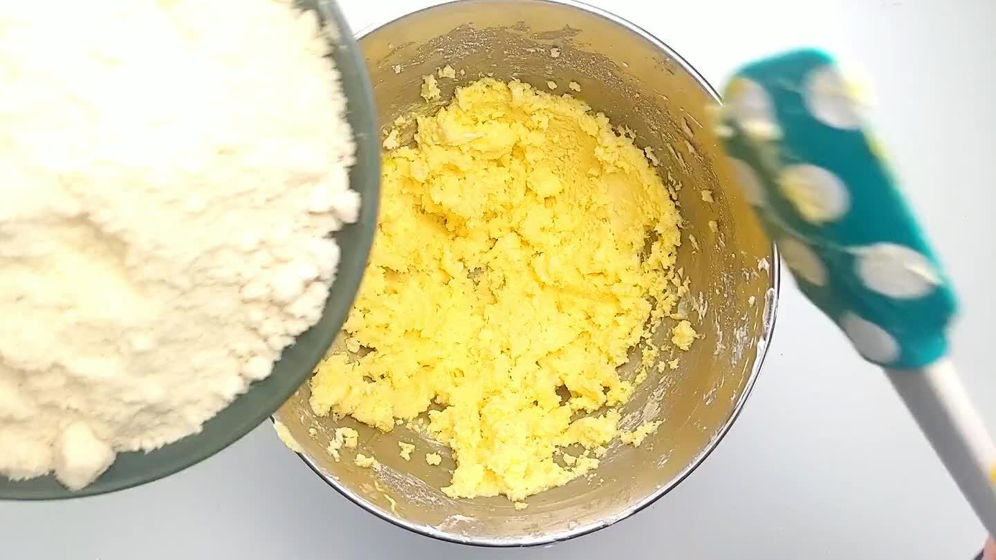 er mixture. Mix until flour is just incorporated and starts to form a dough.