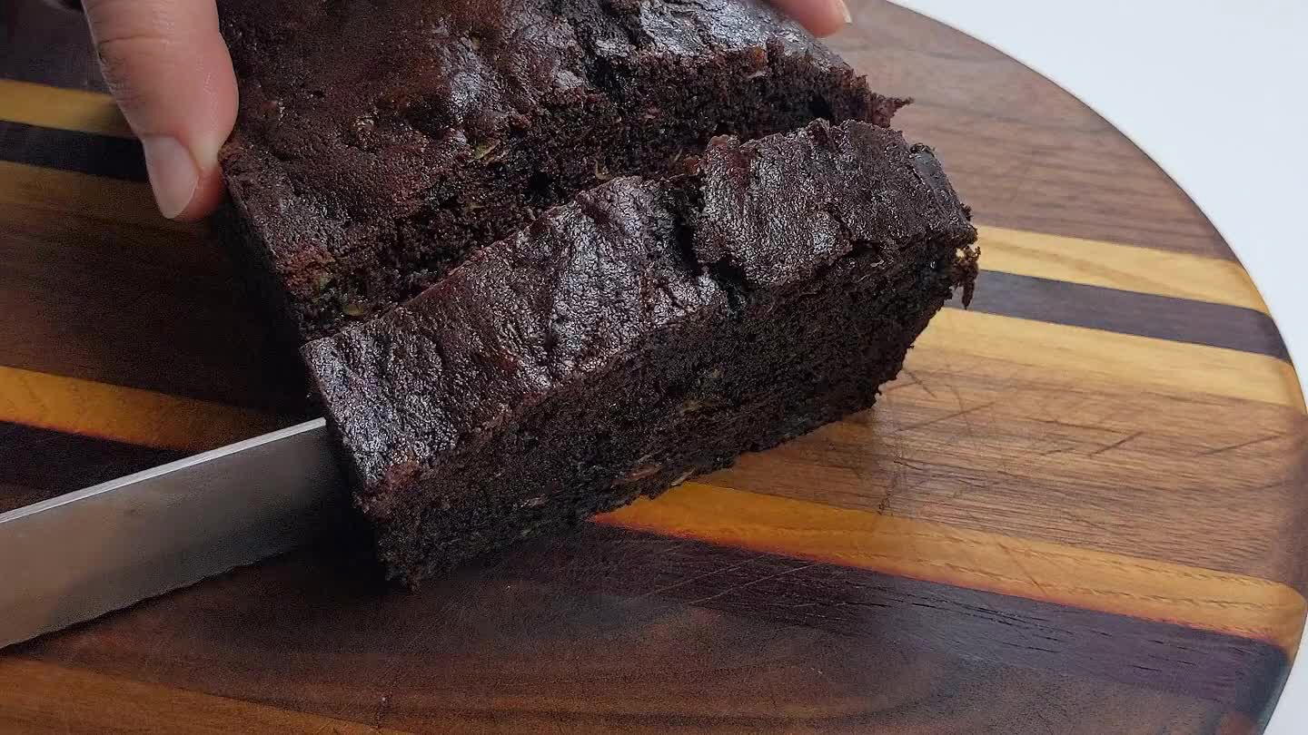 . Once cooled, slice with a bread knife. Enjoy!