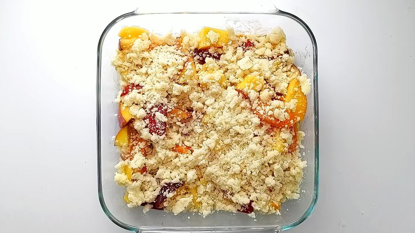 tes or until bubbling and the crumble is lightly browned.