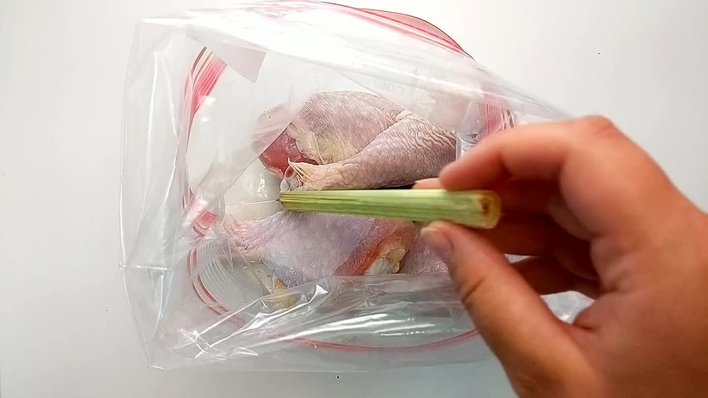 r covered container. Add the lemongrass stalk to the bag with the chicken.