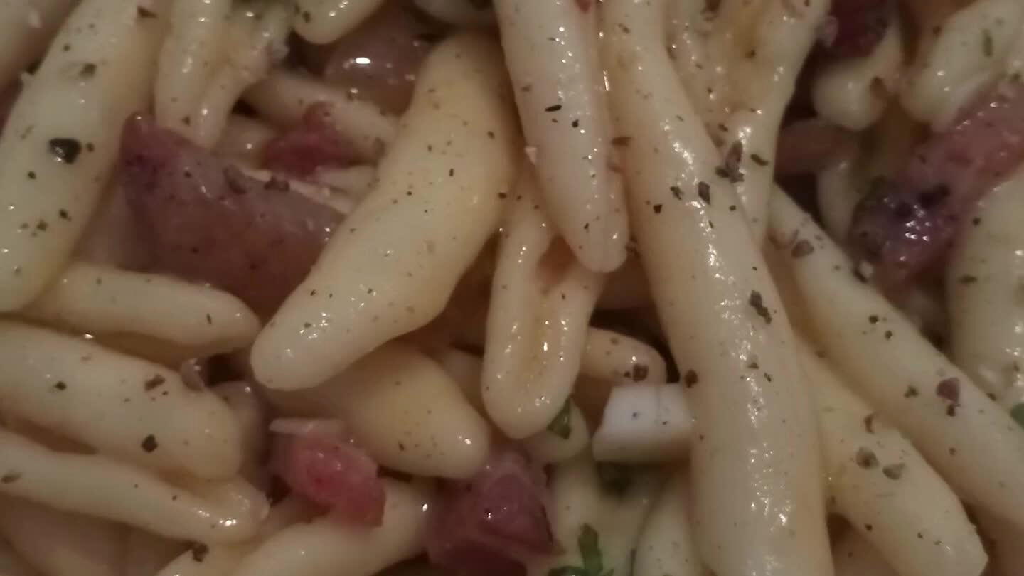 tigianali ... Condiamo a piacere il fatto e serviamo rigorosamente caldo !!!