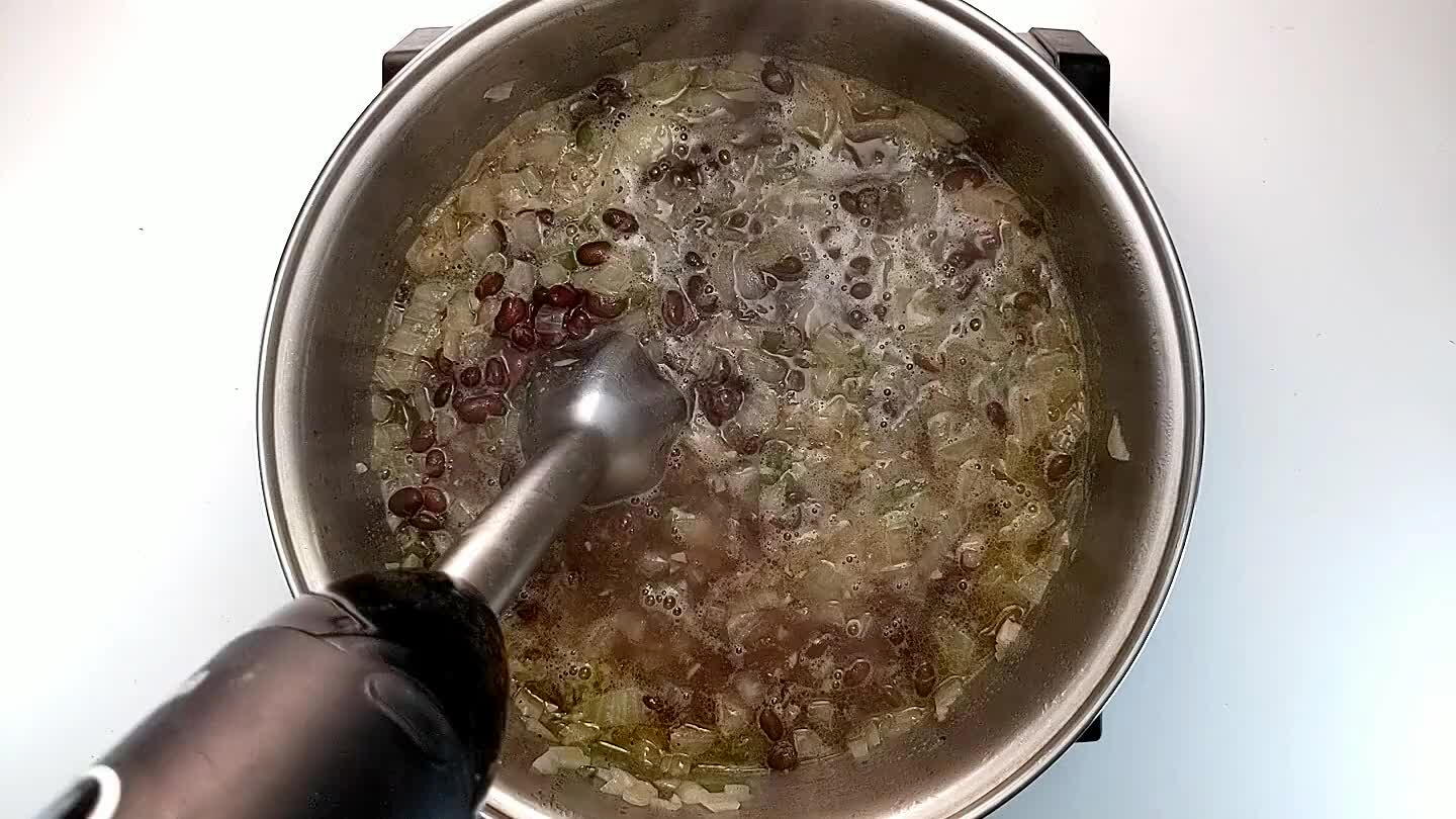 ans are broken up. Alternatively, add 1/3 to 1/2 of the soup to a food processor and blend. Then add back to the soup.