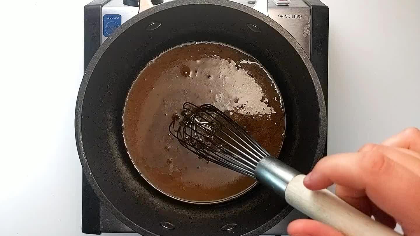 epper. Add broth or water to thin if needed.