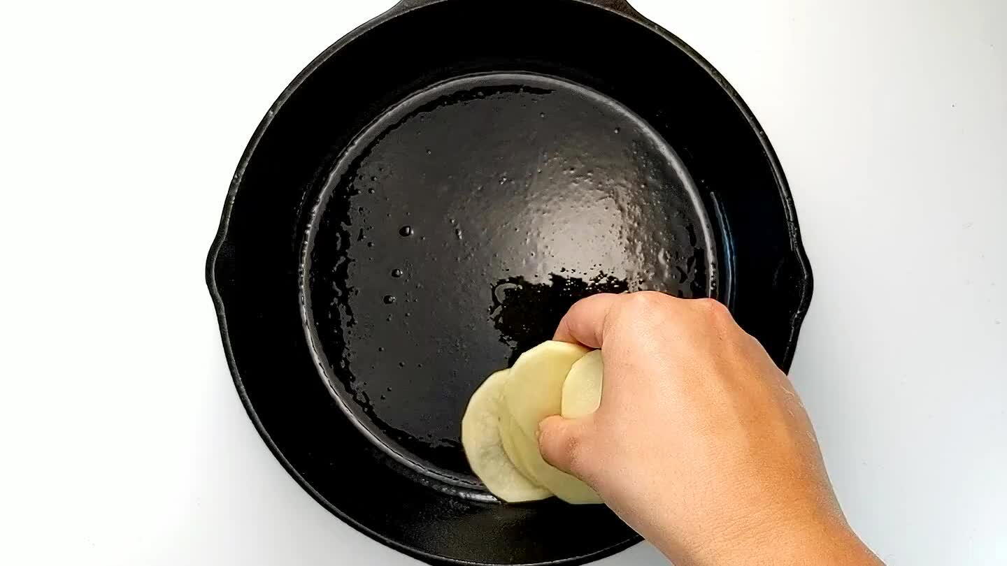 or oven-safe skillet.