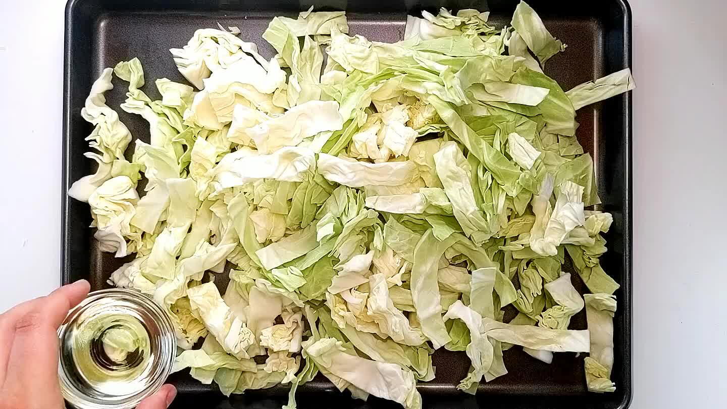 h a couple pinches of salt and pepper. Mix together with your hands or some tongs.