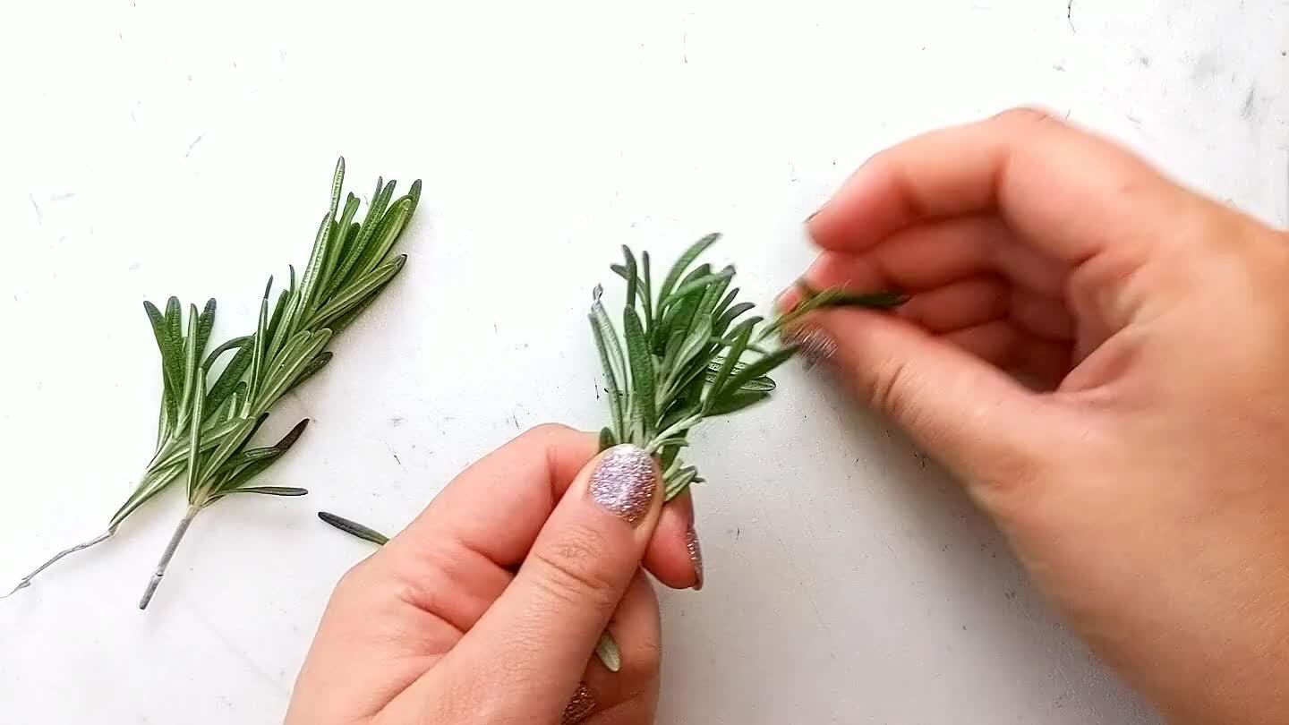 1 tsp of chopped rosemary.