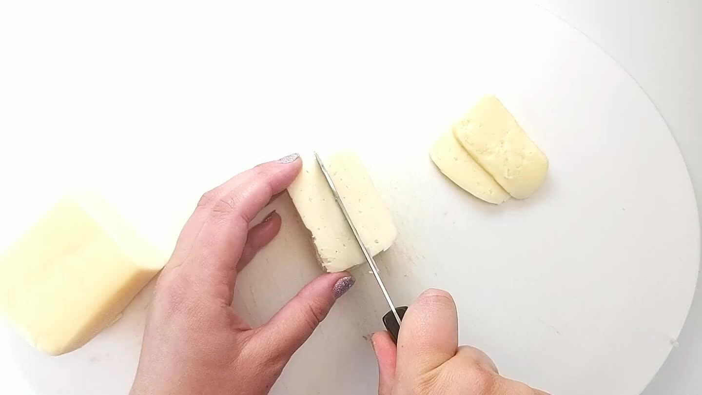 dy sliced, cut slices in quarters.