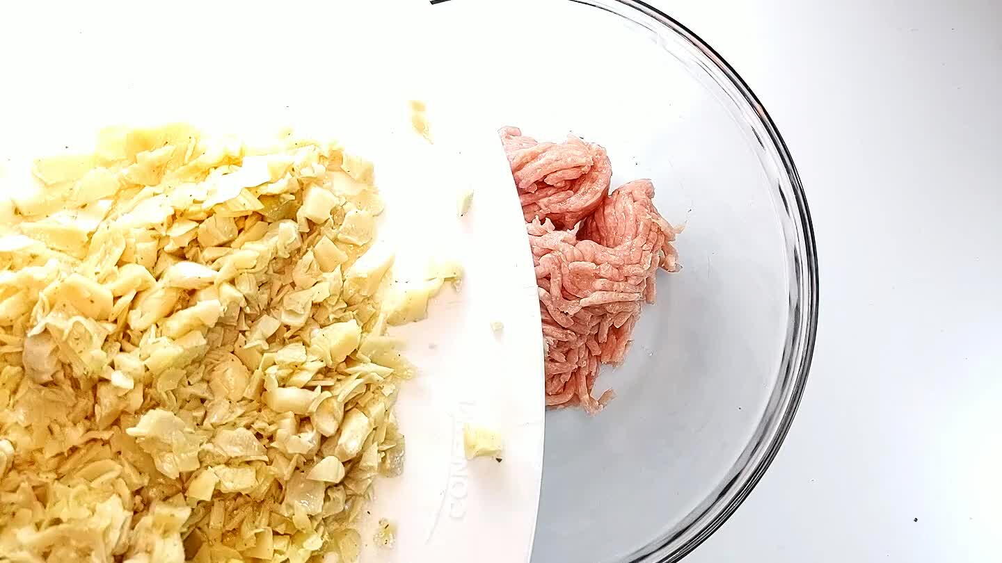 nd chicken in a large mixing bowl.