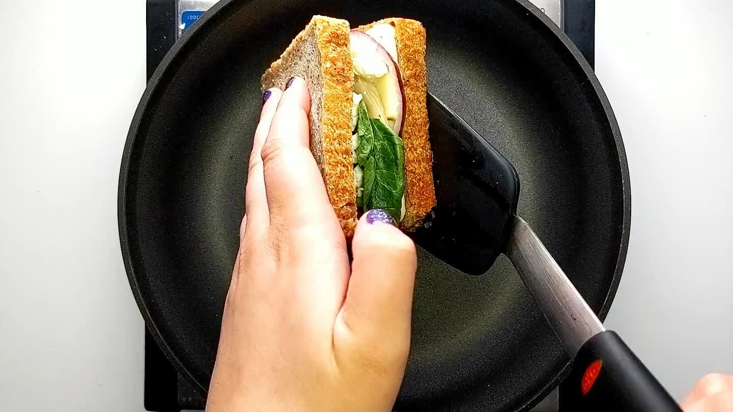 n brown and cheese is melty.